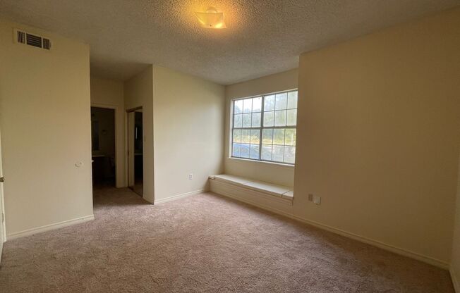 2 beds, 2 baths, $900, Unit Unit A