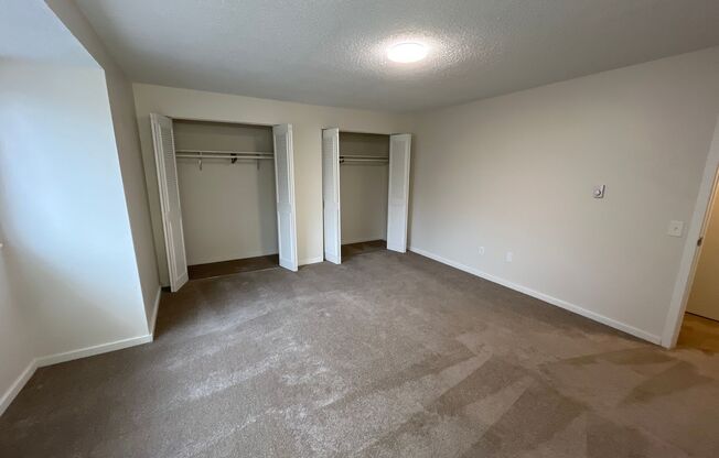 Kingswood Townhome Apartments