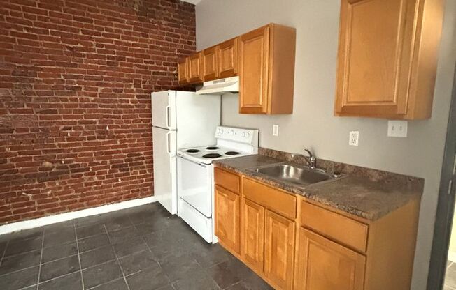 2118 E Ontario Street