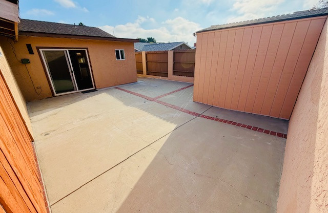 300th Block E Emerson Street