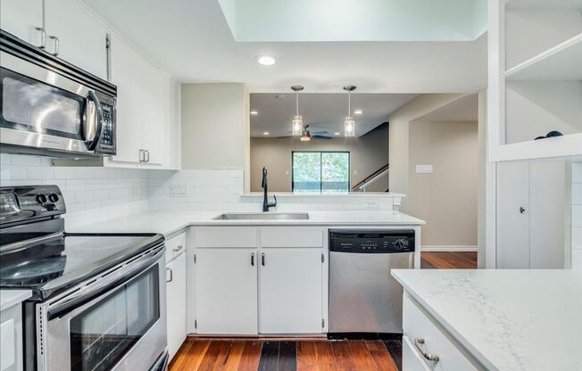 1411 NORWALK LN