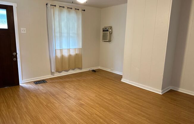 Spacious 1 bedroom 1 bath for rent