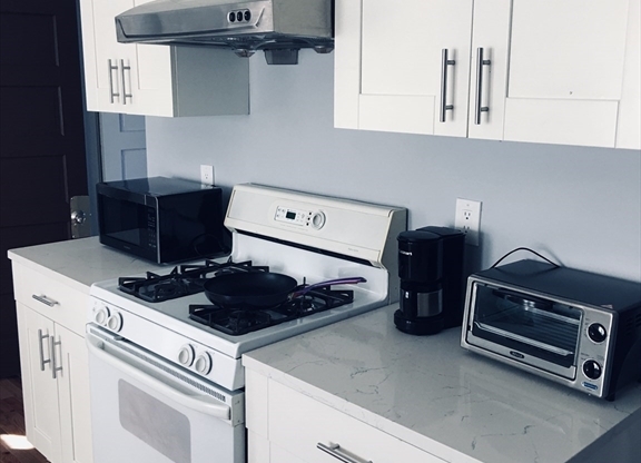 24 MULLEN CT