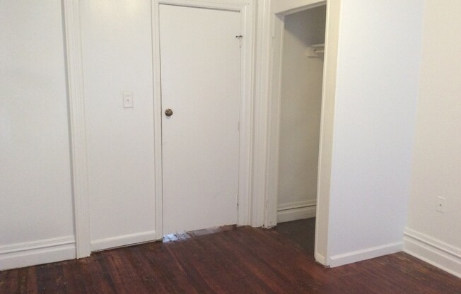 1st floor with parking-Video in pictures!