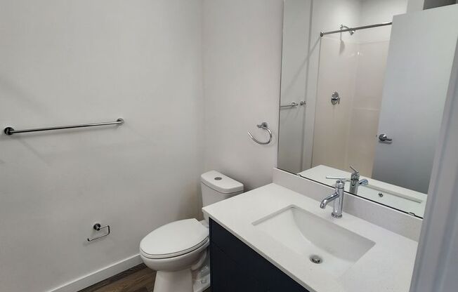 1 bed, 1 bath, 385 sqft, $1,850, Unit 419