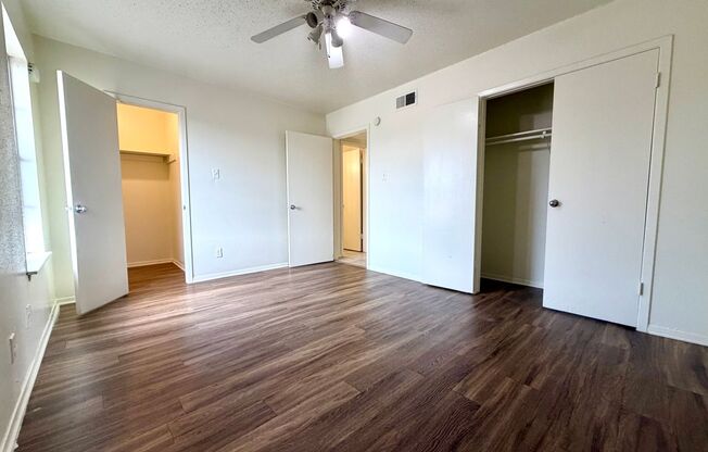 1 bed, 1 bath, 700 sqft, $999, Unit LAW9-306