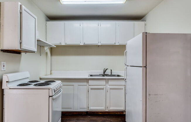 326 S EXPOSITION ST