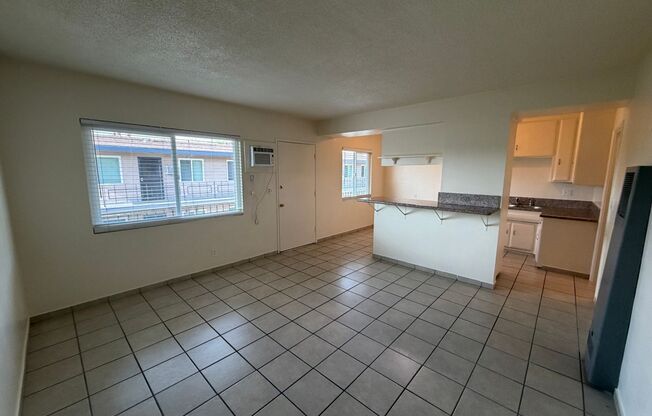 11614 Bellflower Blvd.