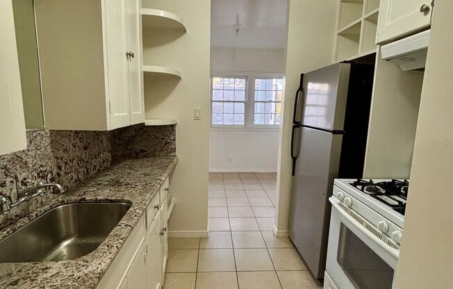 1 bed, 1 bath, 620 sqft, $2,095