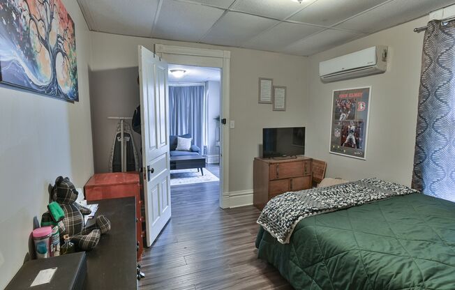 1 bed, 1 bath, 600 sqft, $995, Unit Apt 25