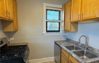 2 beds, 1 bath, 825 sqft, $1,795, Unit 613-2F