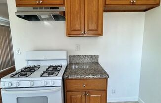 2 beds, 1 bath, $2,050