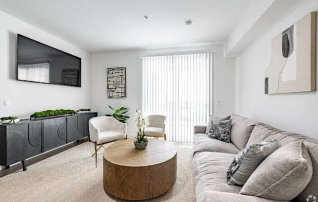 Studio, 1 bath, 456 sqft, $1,661.54, Unit 311