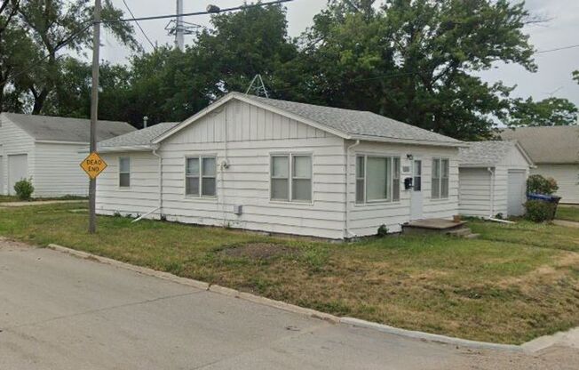 MOVE IN SPECIAL! 3 Bedroom Home with Huge Detached Garage!