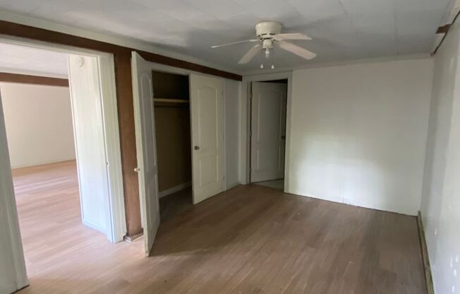 1 bed, 1 bath, $575, Unit Unit A