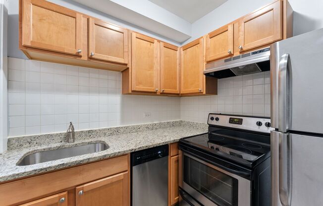 1 bed, 1 bath, 402 sqft, $1,675, Unit 7451-313