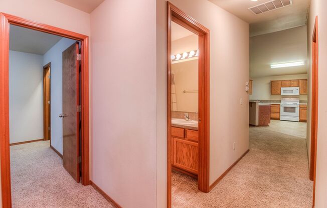 Cottonwood Grove 1007 S 91st