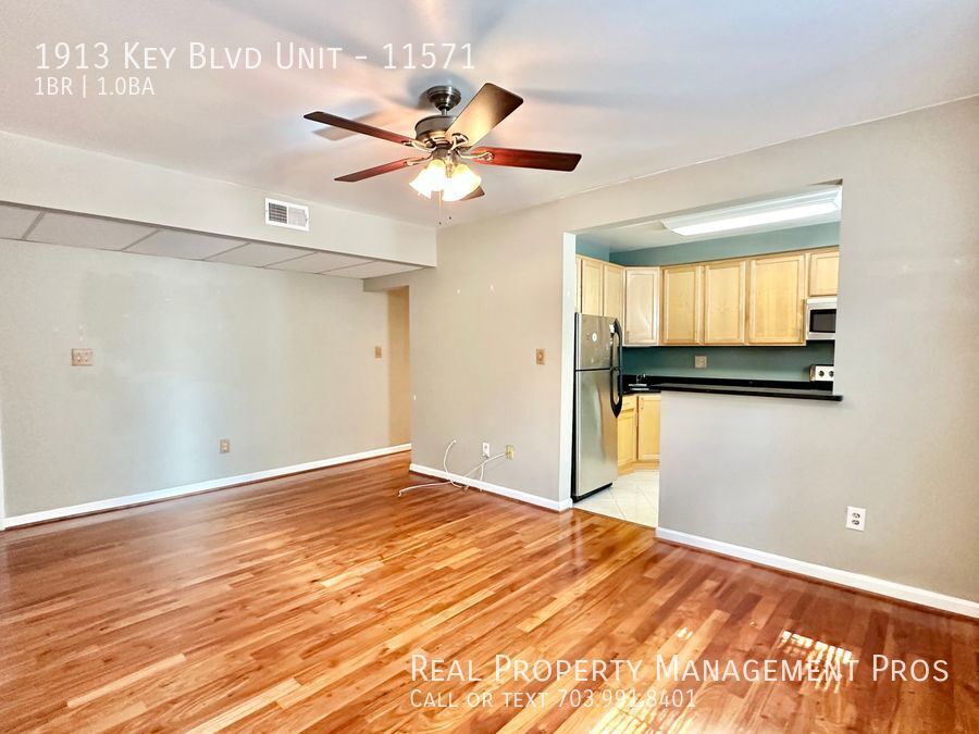 1913 KY BLVD