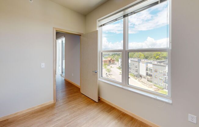 1 bed, 1 bath, 816 sqft, $1,855, Unit #520