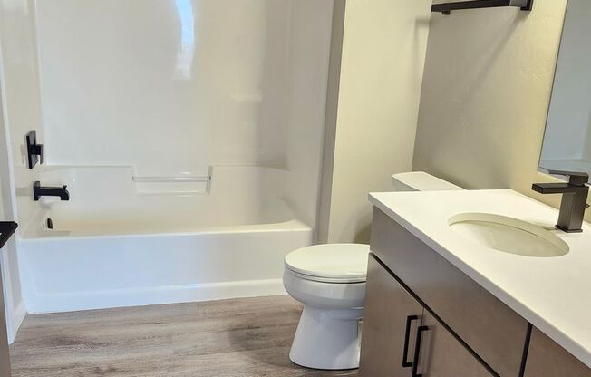 2 beds, 2 baths, 1,028 sqft, $1,675, Unit 314