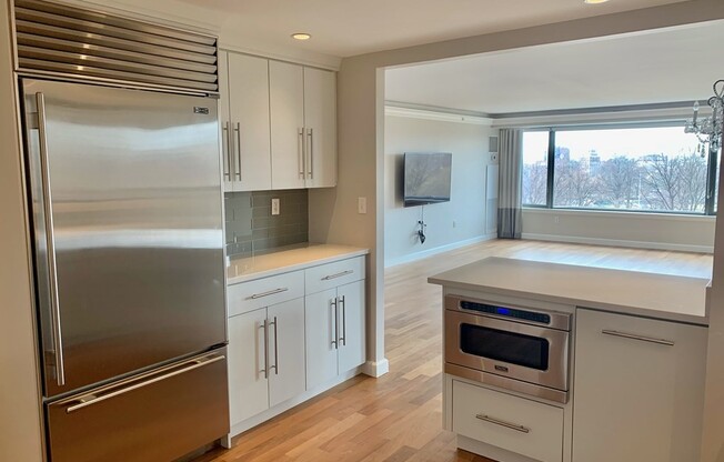 3 beds, 2.5 baths, 2,048 sqft, $10,000, Unit 801
