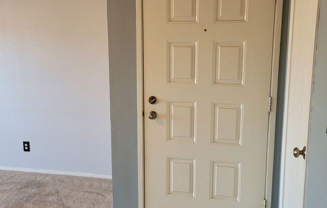 Affordable 2bed/2 bath Condo is Beautiful Laguna Nueva