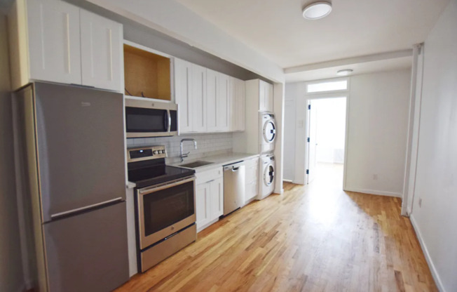 249 N 8 ST