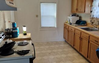 3 beds, 1 bath, $1,895