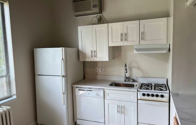 1 bed, 1 bath, $1,550, Unit S7