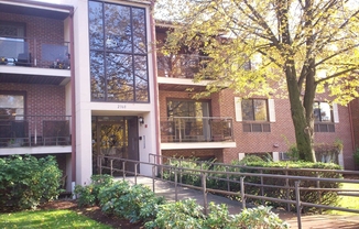 2360 COMMONWEALTH AVE