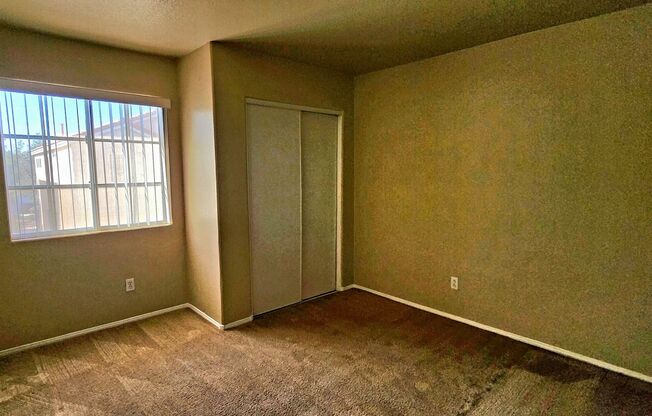 3 beds, 2.5 baths, $1,795