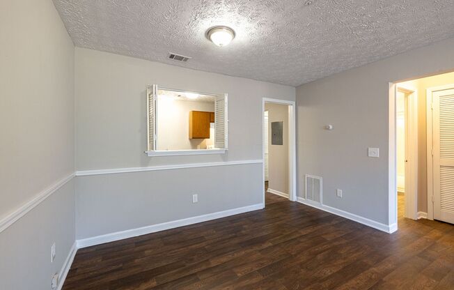 1 bed, 1.5 baths, 700 sqft, $1,200, Unit 1538-L