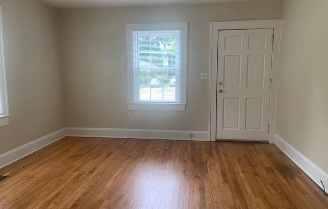 1 BR Apartment Available in Greensboro