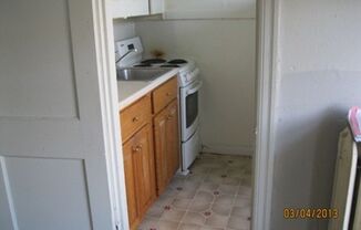 Studio, 1 bath, $900, Unit 103
