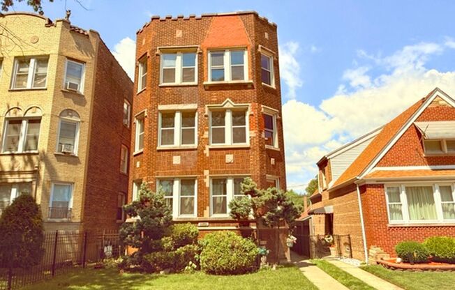 10212 S Indianapolis Ave