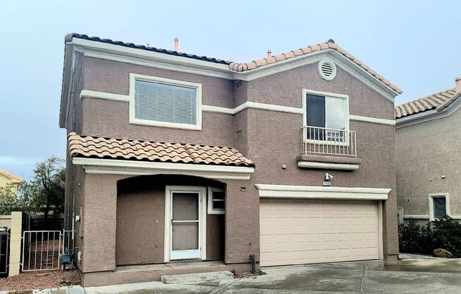 3 beds, 2.5 baths, $1,700