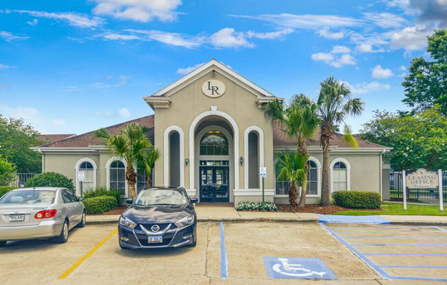 apartment leasing office in Baton Rouge