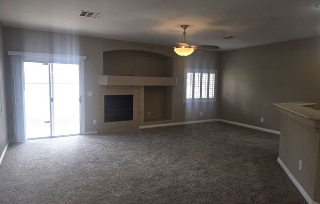 NEWLY REMODELED TOWN HOME IN HENDERSON AWAITS YOU!