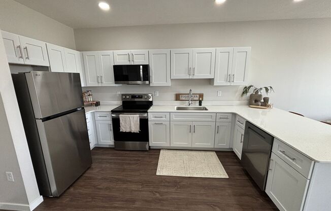 1 bed, 1 bath, 690 sqft, $1,395, Unit 508 - A690