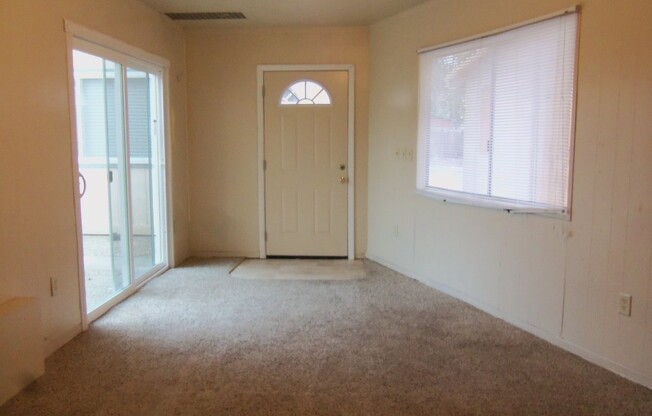 1 bed, 1 bath, 775 sqft, $995, Unit 22