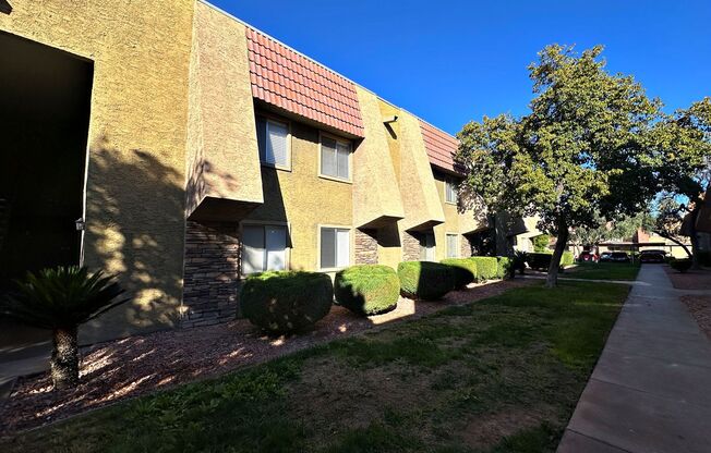 2 BEDROOM 2 BATH FULLY REMODELED CONDO IN GUARD GATED COMMUNITY