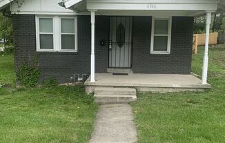 Available Now! 2 Bed 1 Bath Home! $1,050.00