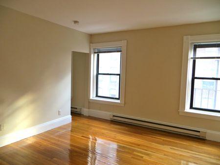 226 NEWBURY ST