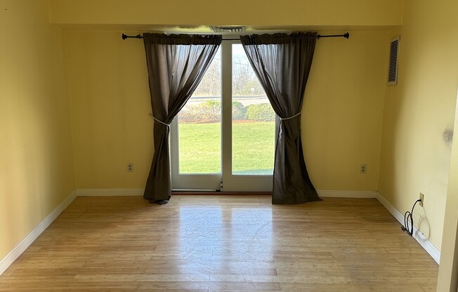1 bed, 1 bath, 640 sqft, $2,000, Unit 113