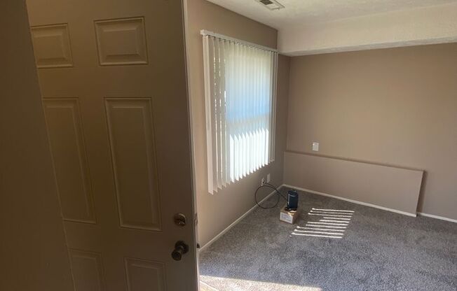 2 beds, 1 bath, 869 sqft, $1,159, Unit 12719T