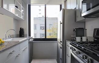 1 bed, 1 bath, $6,495, Unit 7U