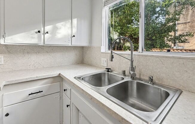 328 Doheny Properties LLC
