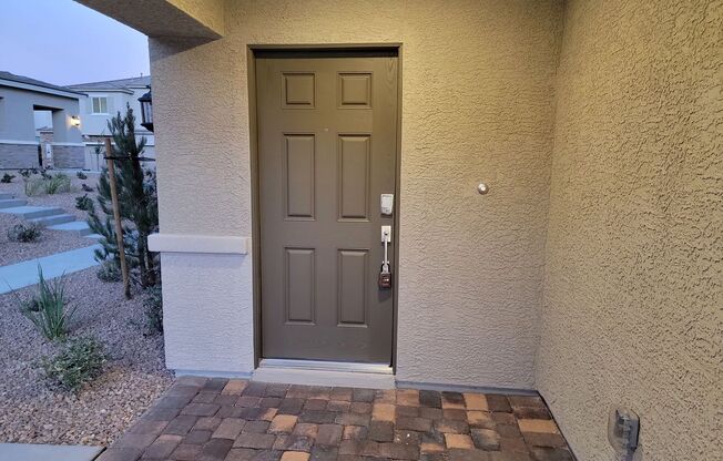 Stunning  4 Bedroom Townhome