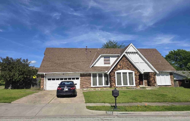 7105 S 76 E AVE