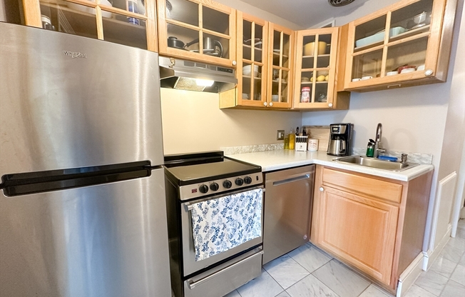 319 Dartmouth Street